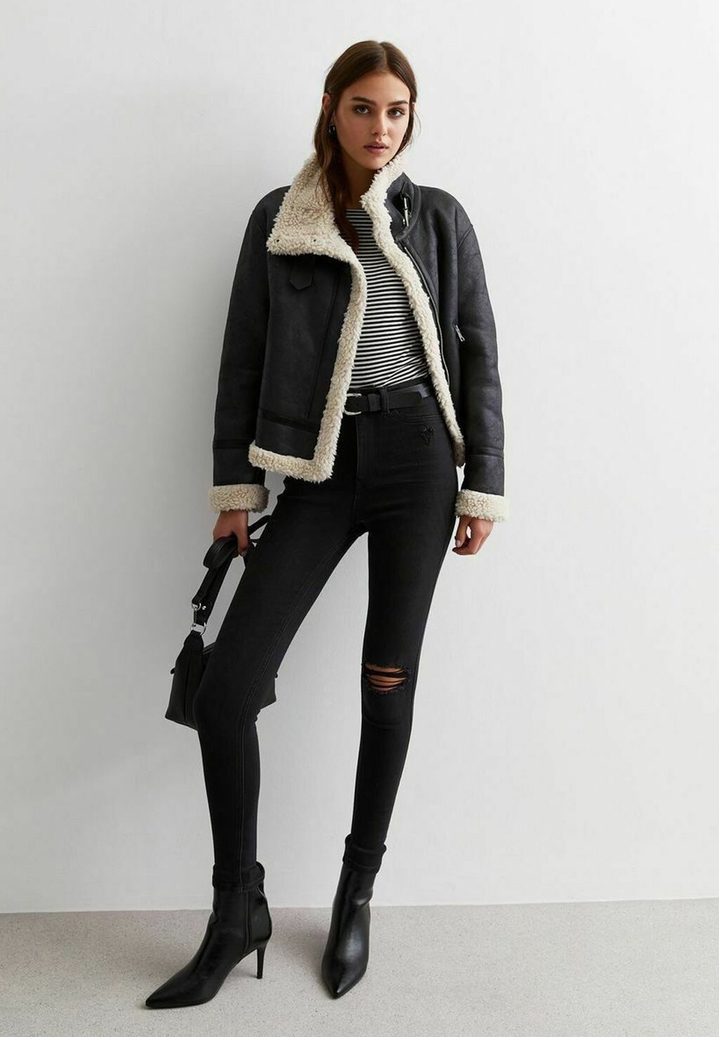 

Куртка из искусственной кожи BORG COLLARED CROP AVIATOR New Look, цвет black