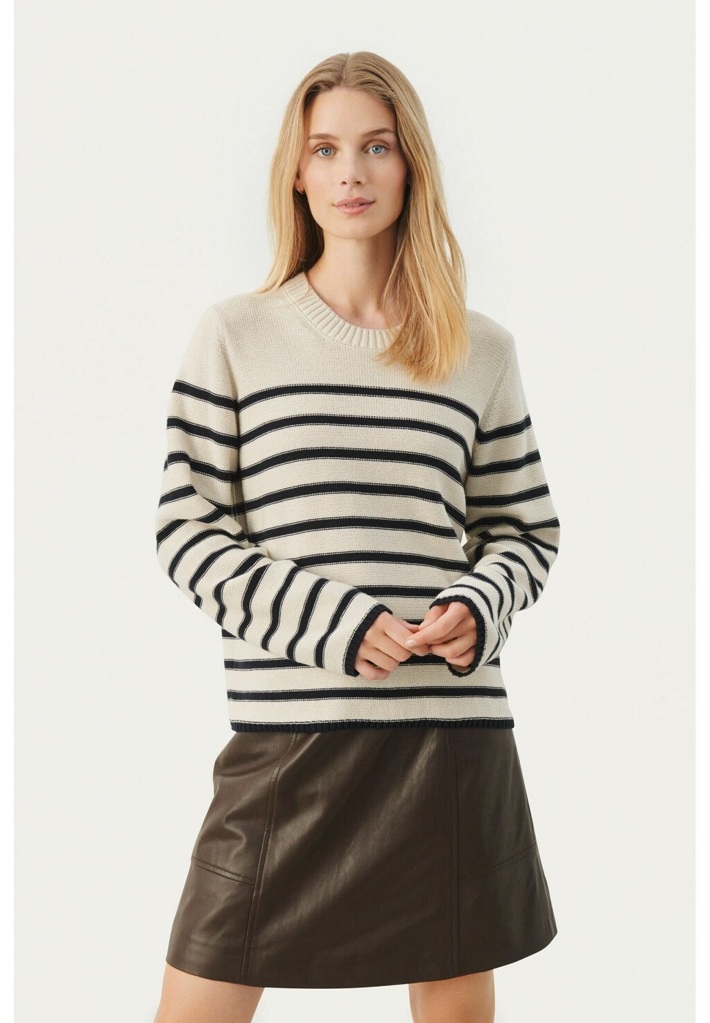 

Вязаный свитер CAROLYN Part Two, цвет dark navy stripe