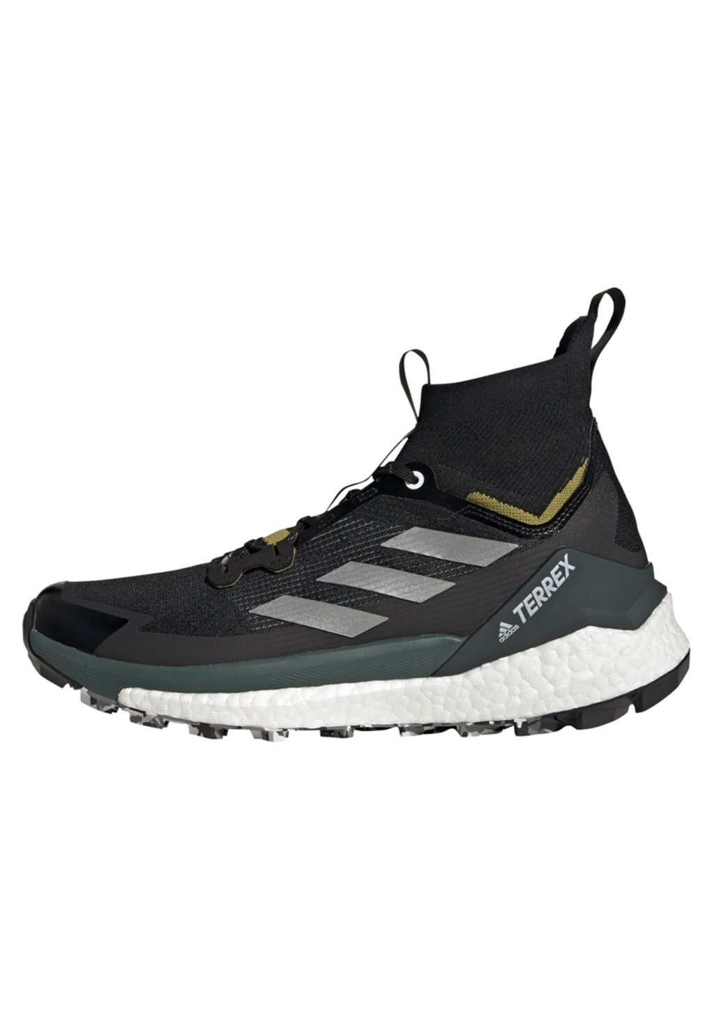 

Походные кроссовки Adidas