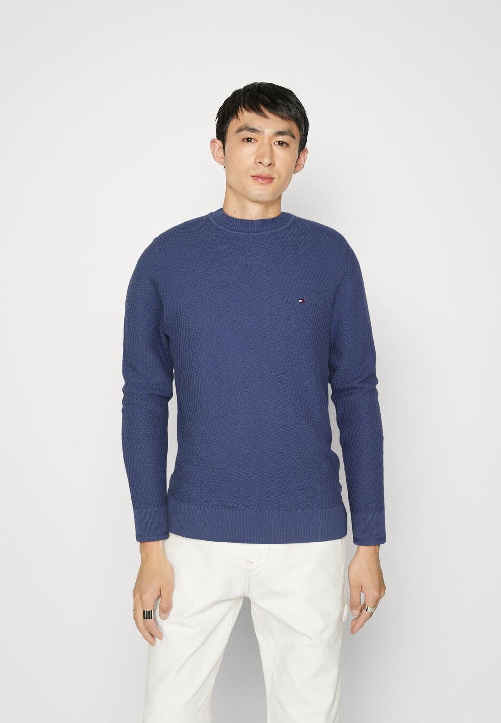 

Свитер Tommy Hilfiger, выцветший индиго