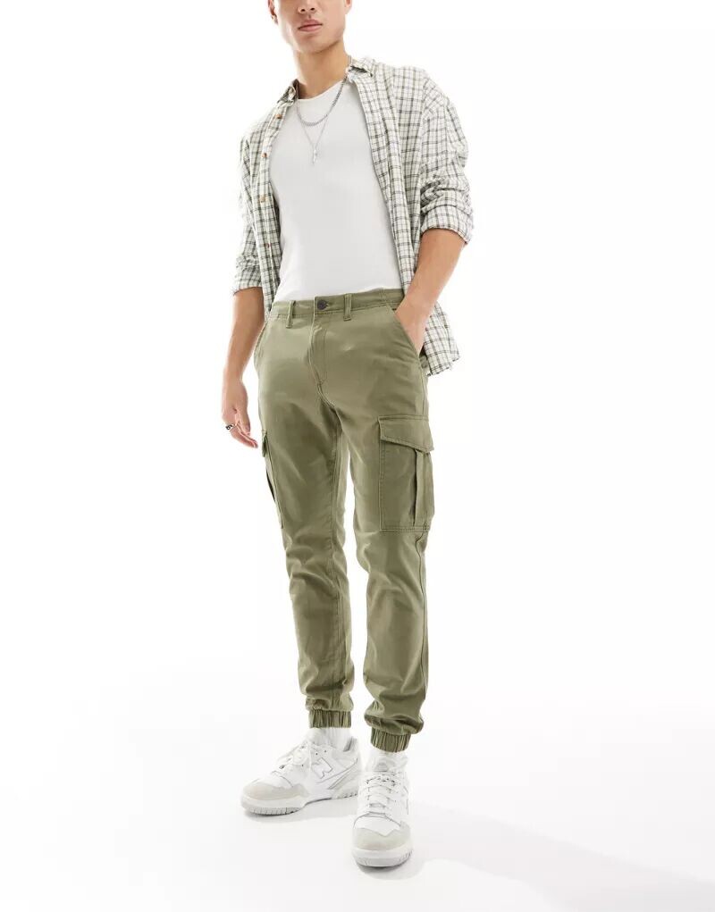 

Зеленые брюки карго с манжетами Jack & Jones
