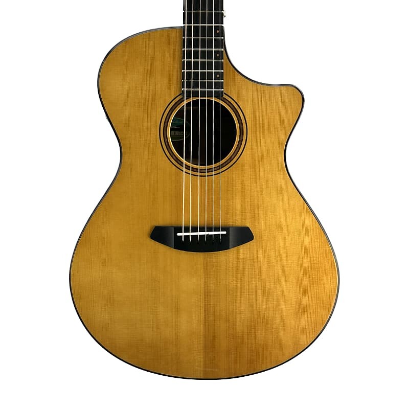 

Акустическая гитара Breedlove Organic Performer Pro Concerto CE - Aged Toner with Suede Burst Back