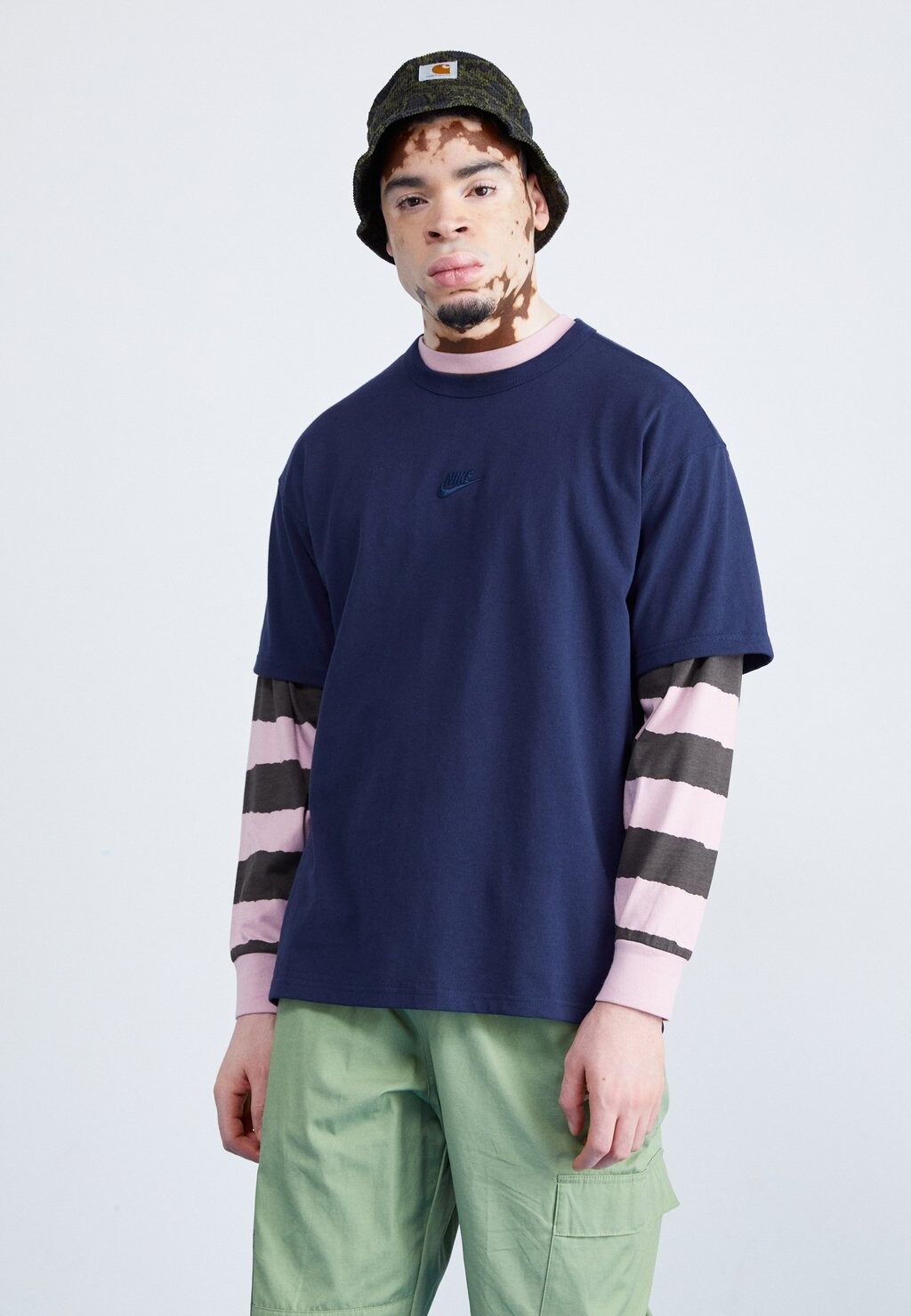 

Базовая футболка Sust Tee Nike, цвет obsidian