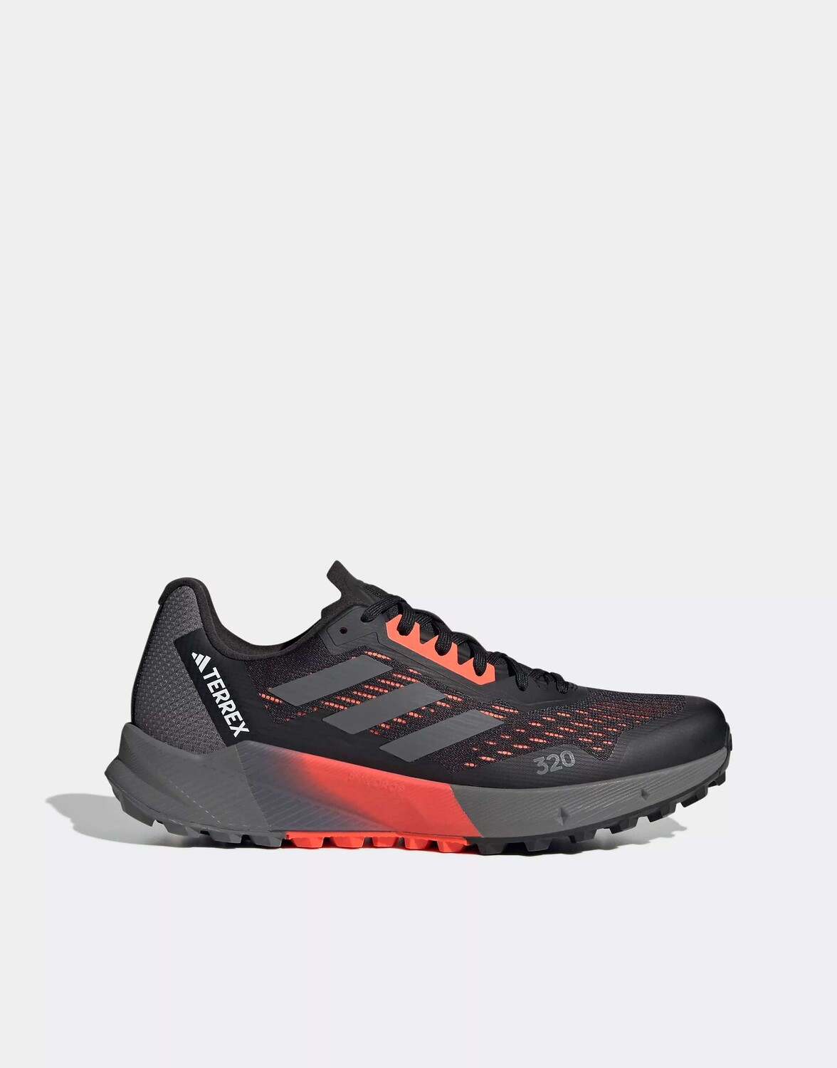 

Черные и красные кроссовки adidas Terex для улицы adidas performance