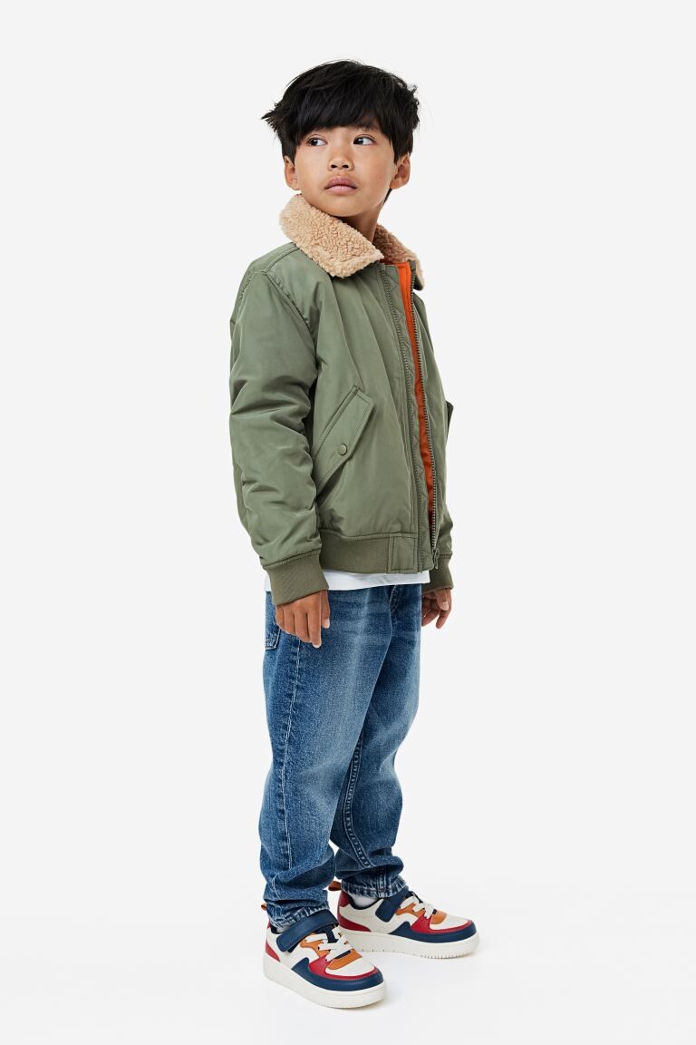 

Пилотная куртка с плюшевым воротником H&M