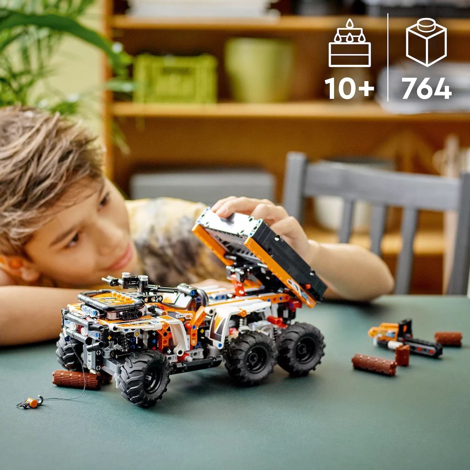 

Набор для сборки модели вездехода LEGO Technic 42139 (764 детали) LEGO