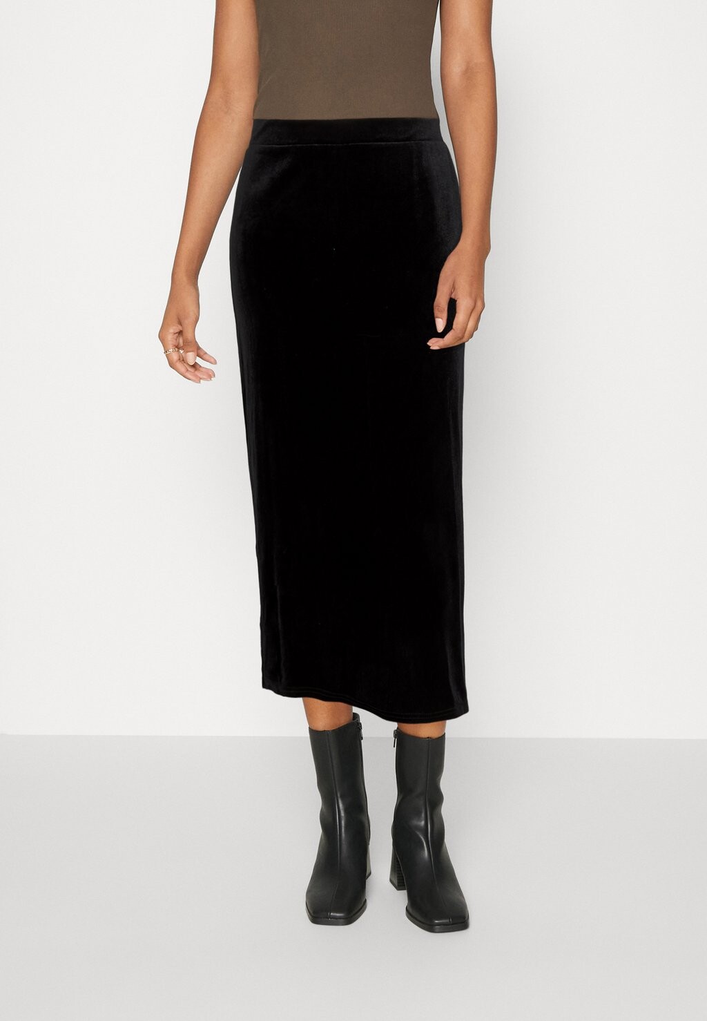 

Топ Pieces ЮБКА PCSACHA MIDI SLIT, черный
