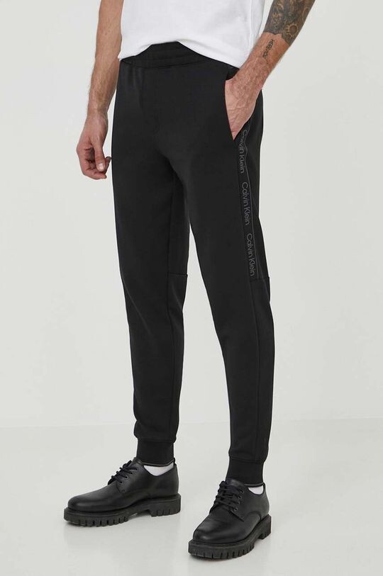 

Спортивные штаны Calvin Klein, черный