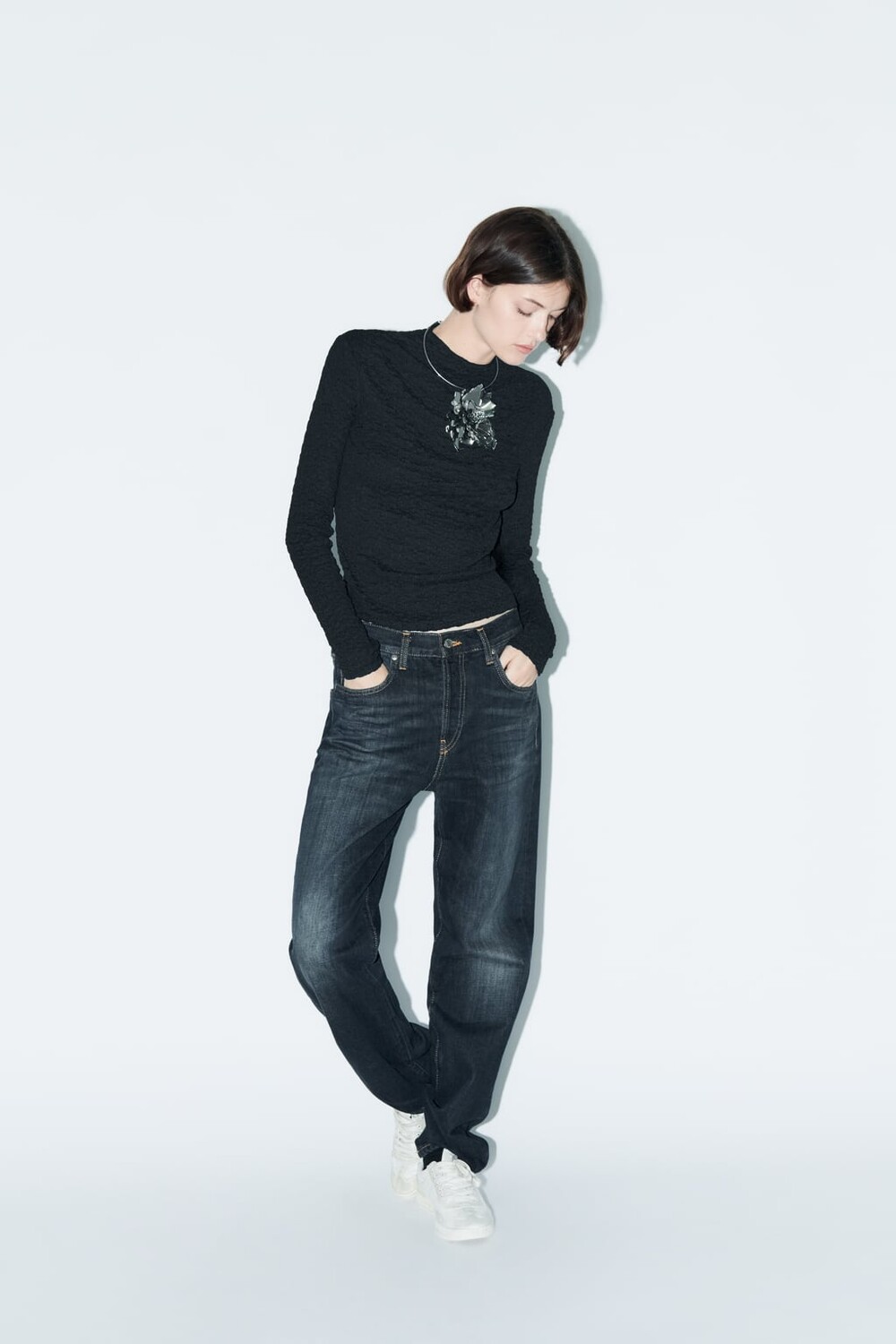 

Текстурированная футболка ZARA, черный