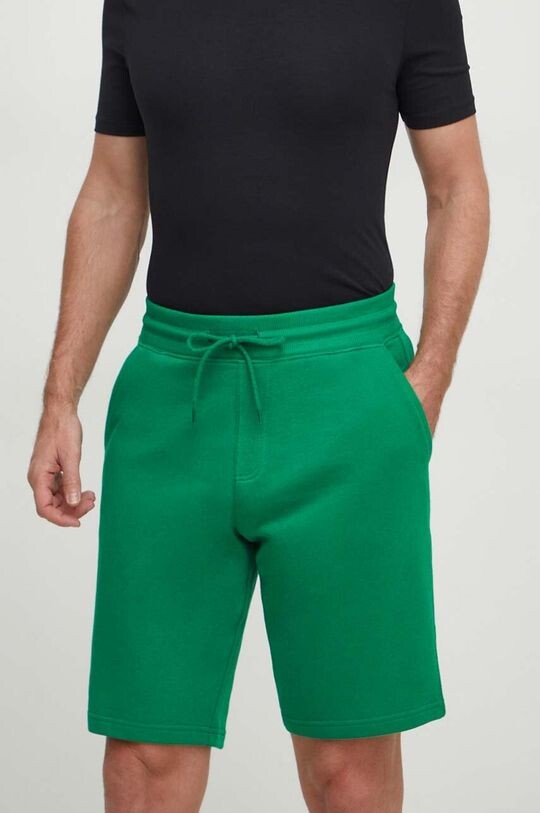 

Хлопковые шорты United Colors of Benetton, зеленый