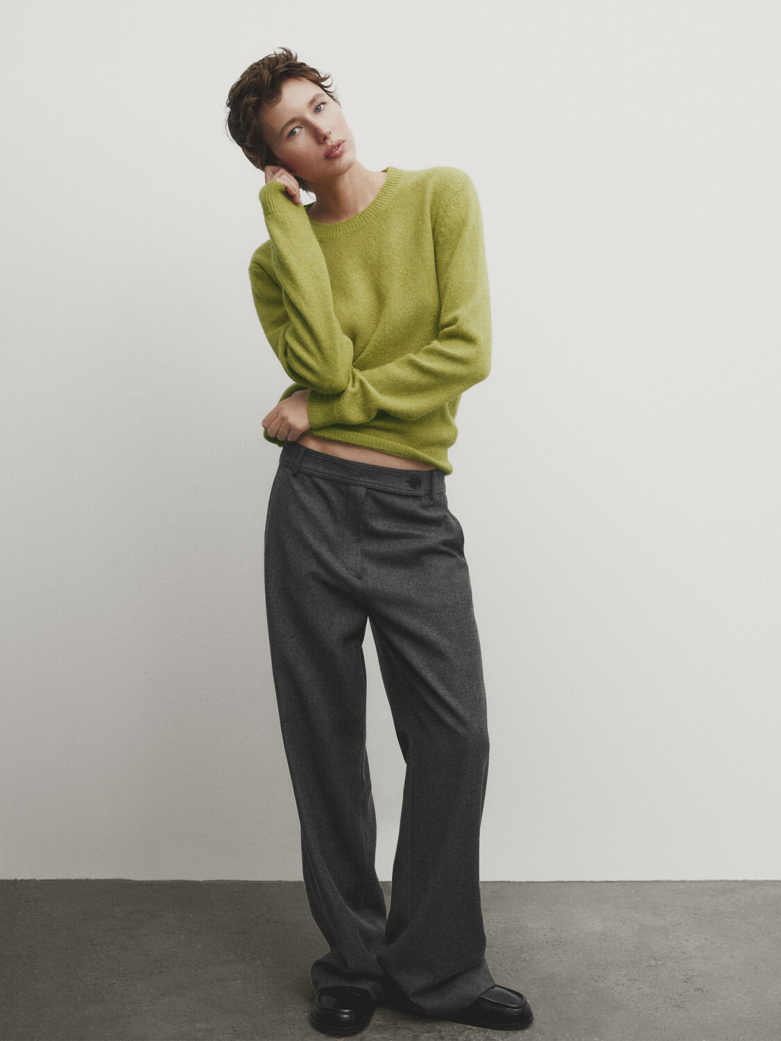 

Трикотажный свитер с круглым вырезом Massimo Dutti, лаймовый