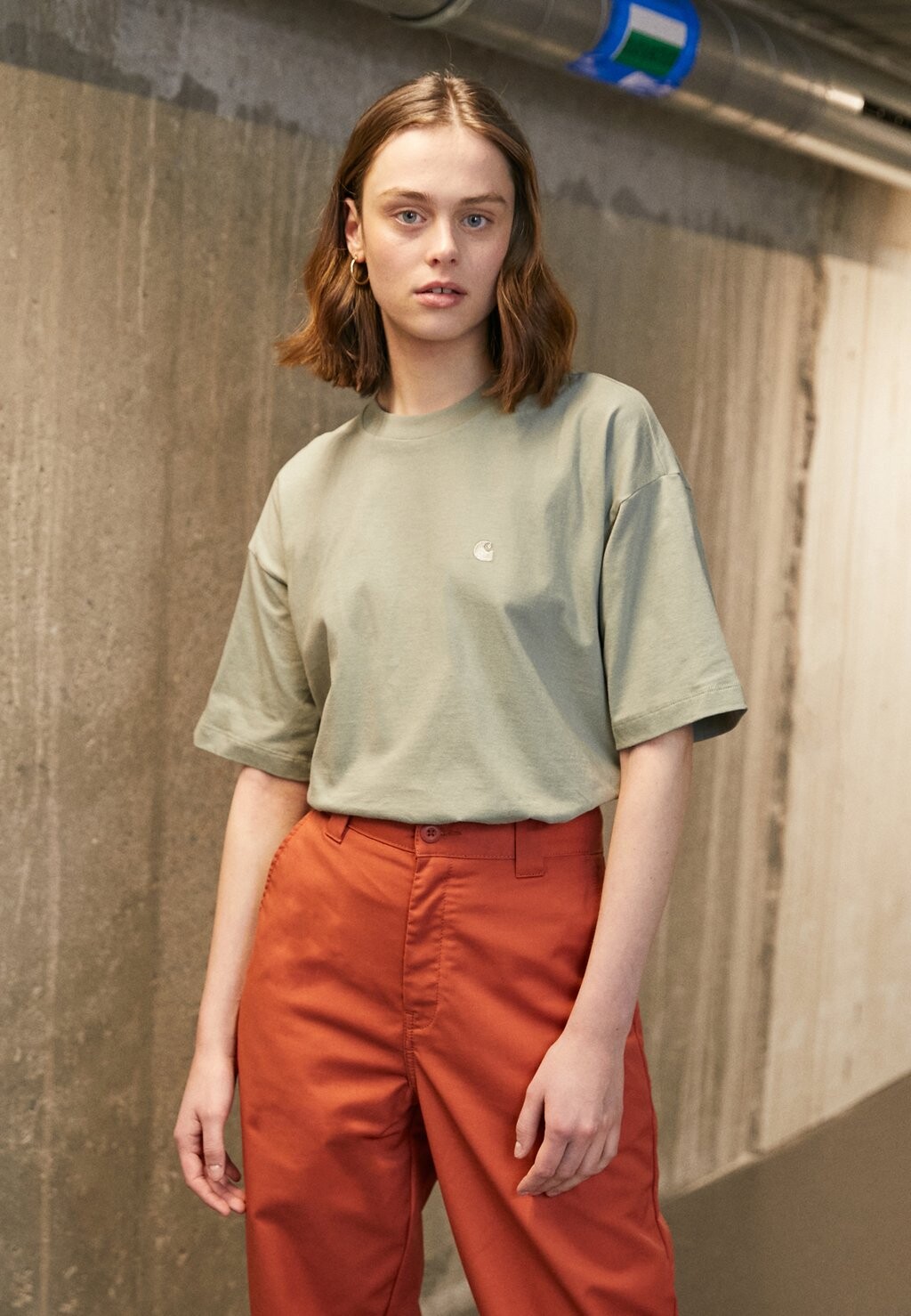 

Базовая футболка Carhartt WIP