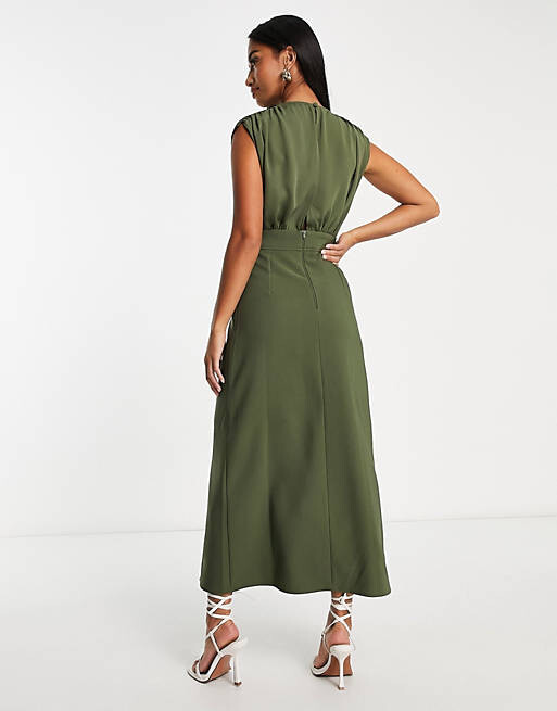 

Платье миди без рукавов с карманом и разрезом ASOS DESIGN Petite цвета хаки