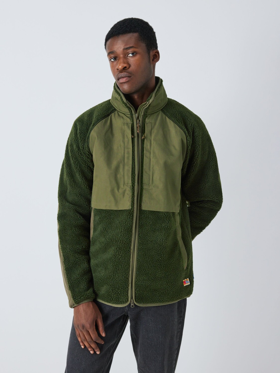 

Куртка Вардаг с ворсом Fjällräven, глубокий лесной зеленый