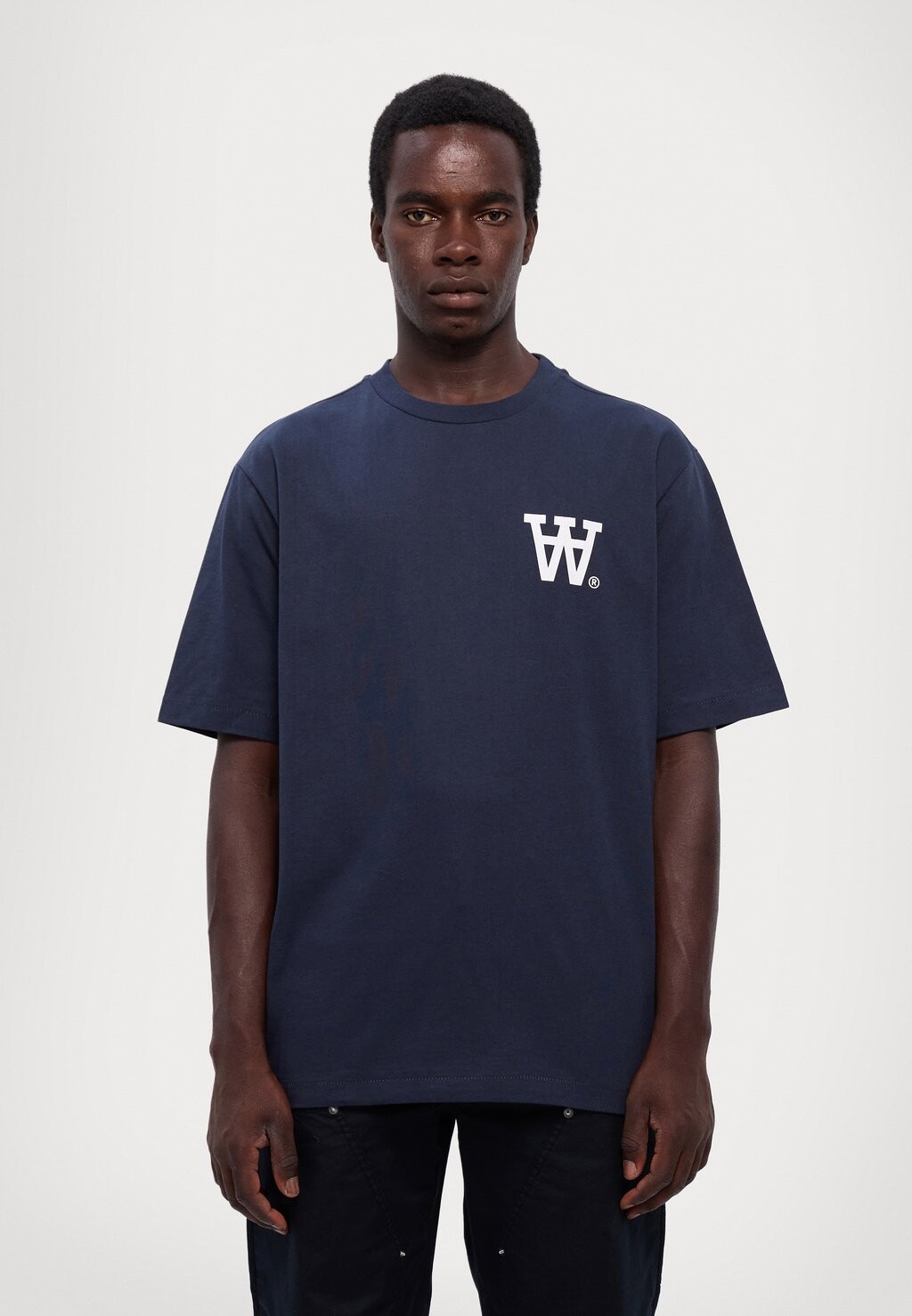 

Футболка с принтом NOT TO BE TRUSTED UNISEX Double A by Wood Wood, темно-синий