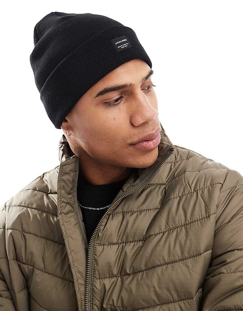 

Jack & Jones — черная вязаная шапка