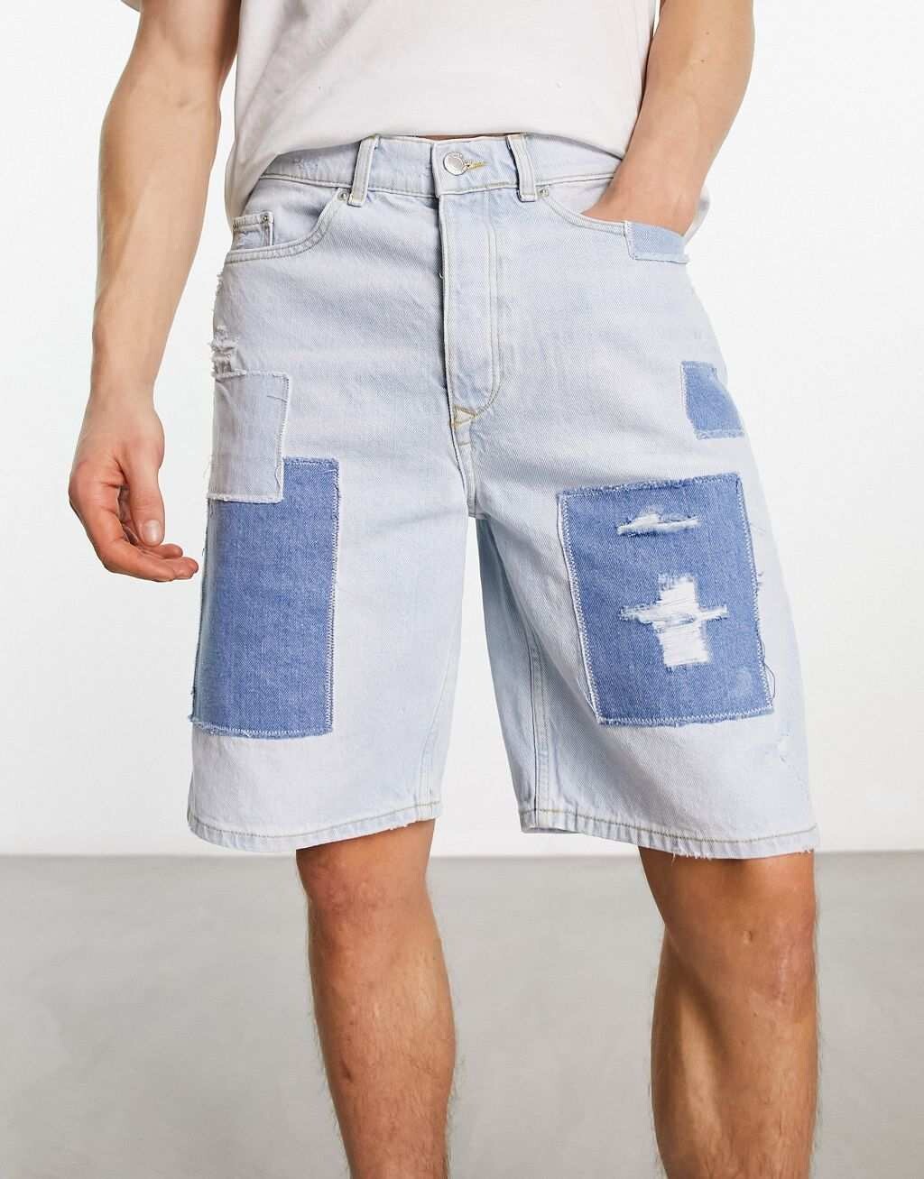 

Голубые джинсовые шорты-бермуды с нашивками River Island