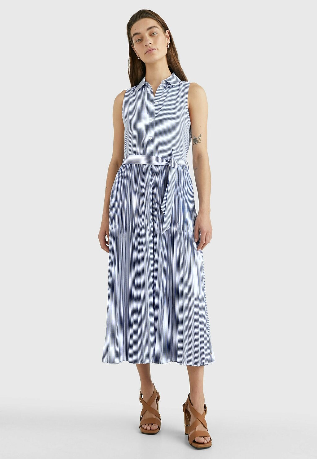 

Длинное платье Tommy Hilfiger
