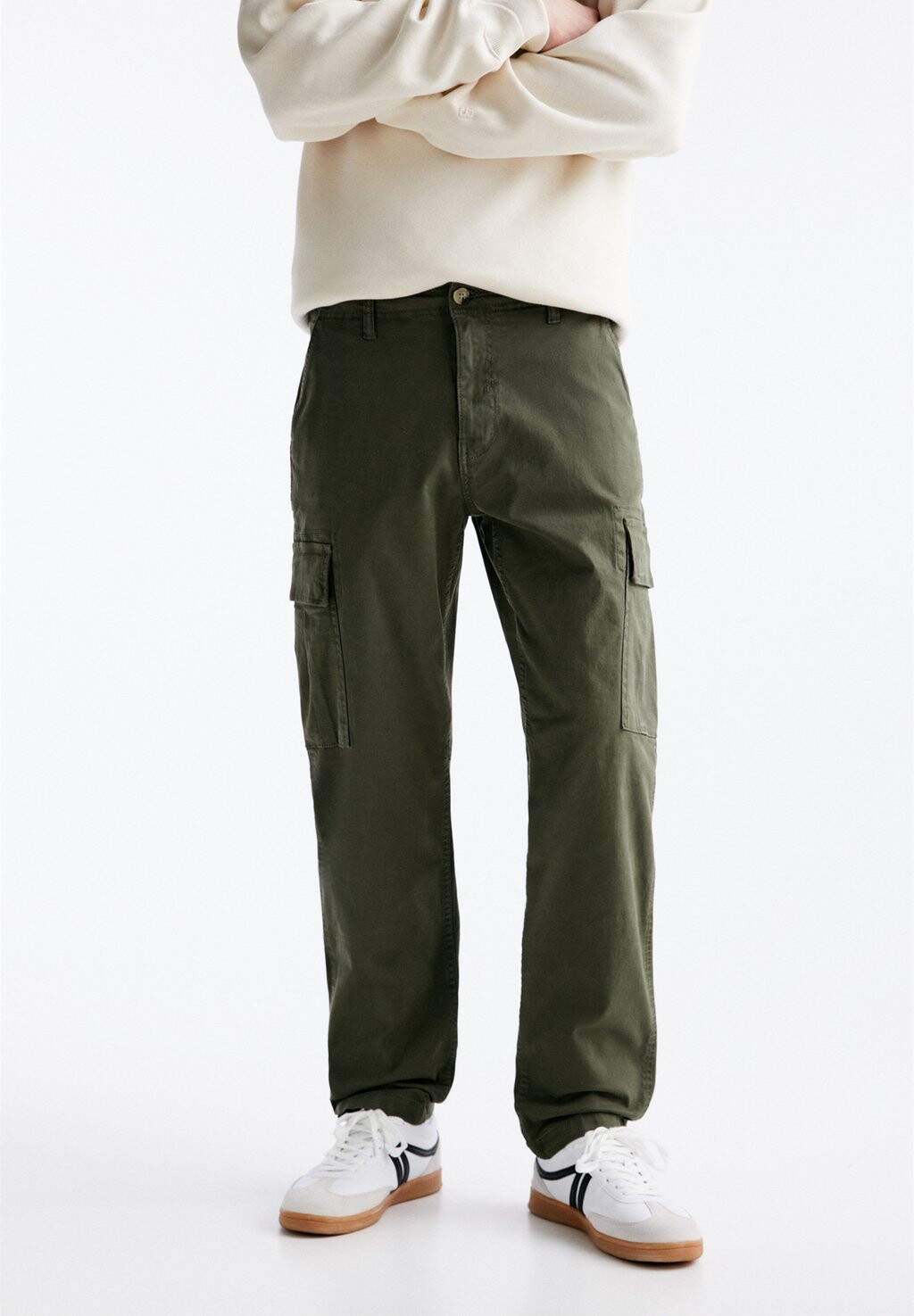 

Брюки карго PULL&BEAR, хаки