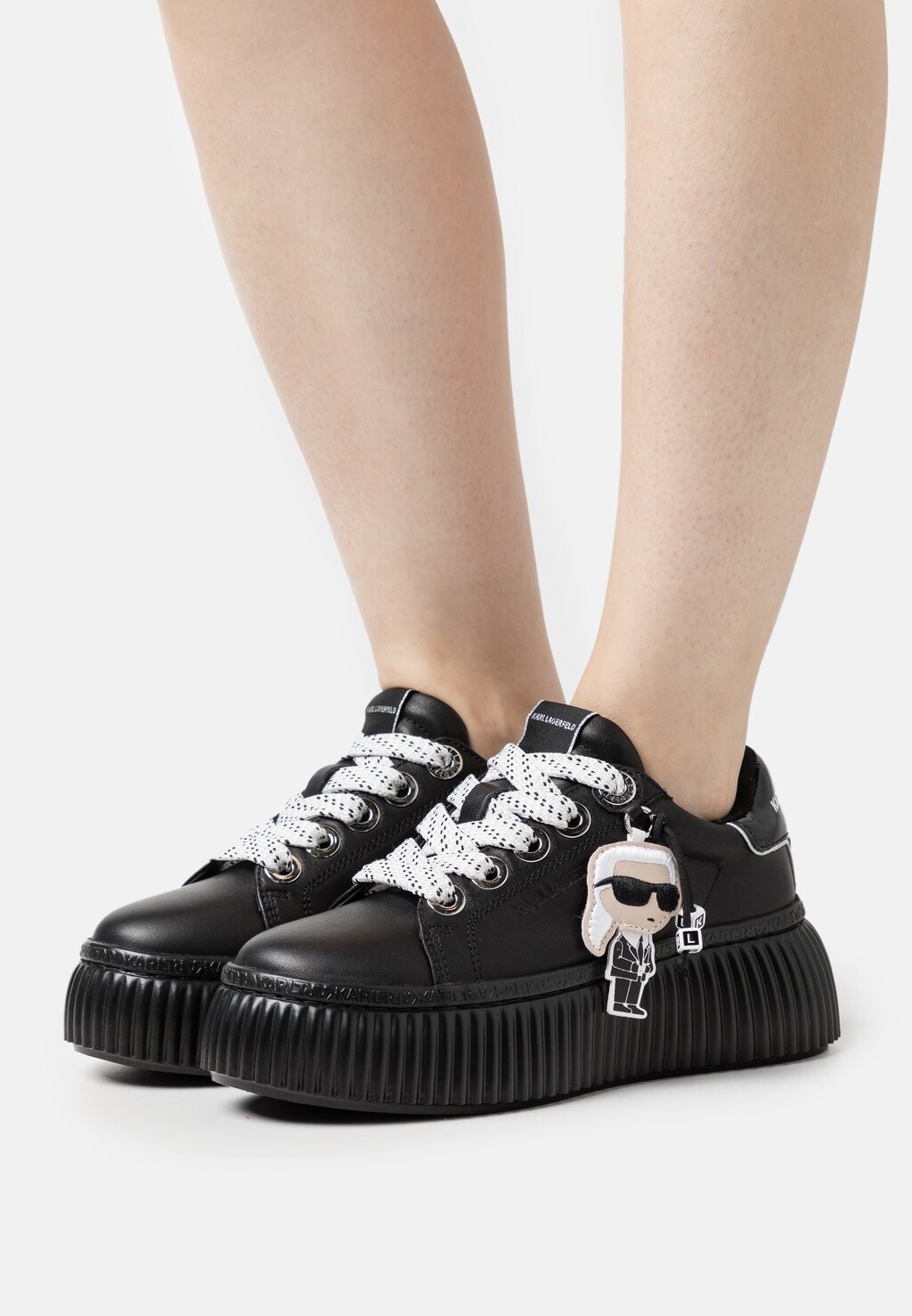 

Кроссовки KARL LAGERFELD, черный