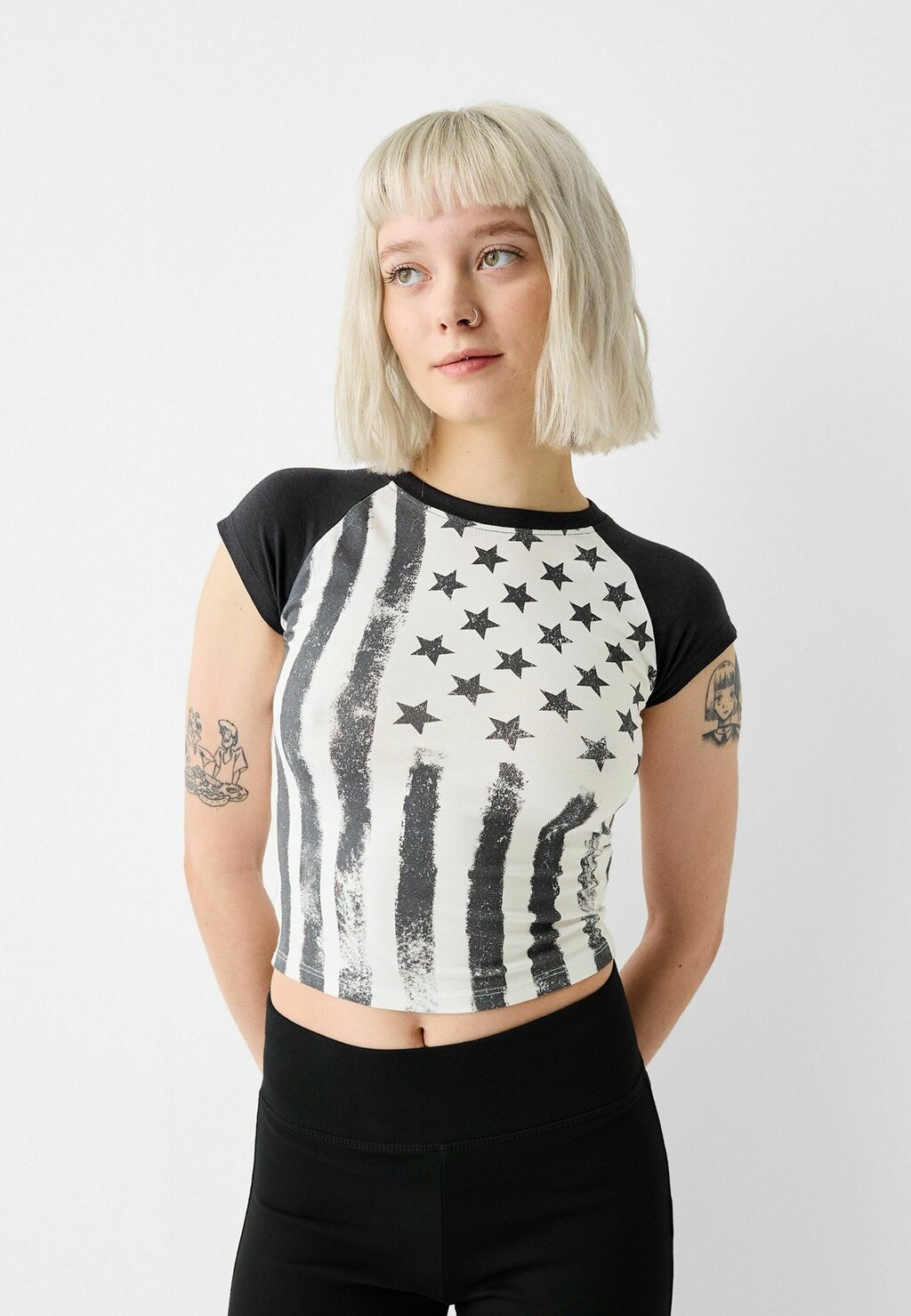

Футболка с принтом FLAG SHORT SLEEVE Bershka, цвет grey