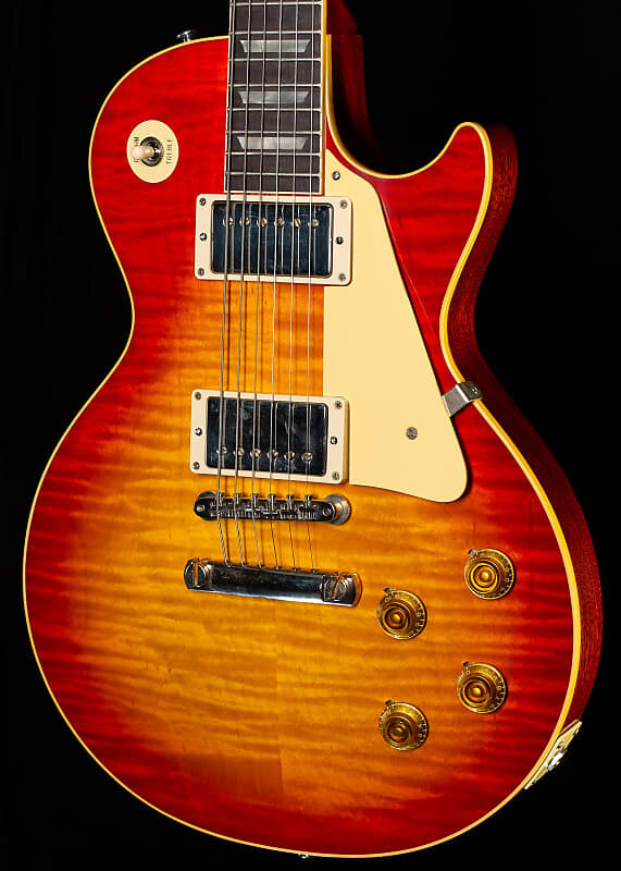 

Электрогитара Gibson Custom Shop 1959 Les Paul Standard Washed Cherry Sunburst VOS
