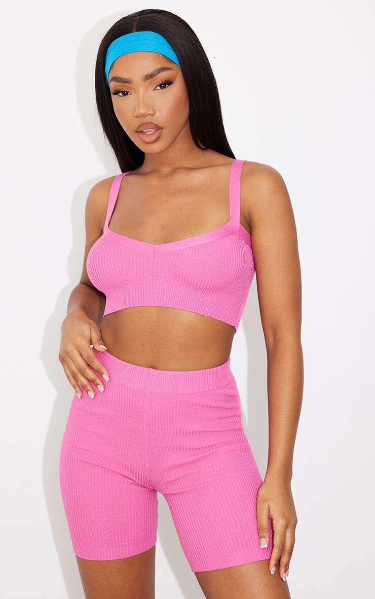 

PrettyLittleThing Ярко-розовый вязаный бралетт без косточек с V-образным вырезом