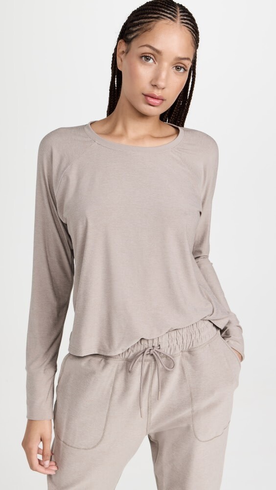 

Футболка Beyond Yoga Featherweight Daydreamer Pullover