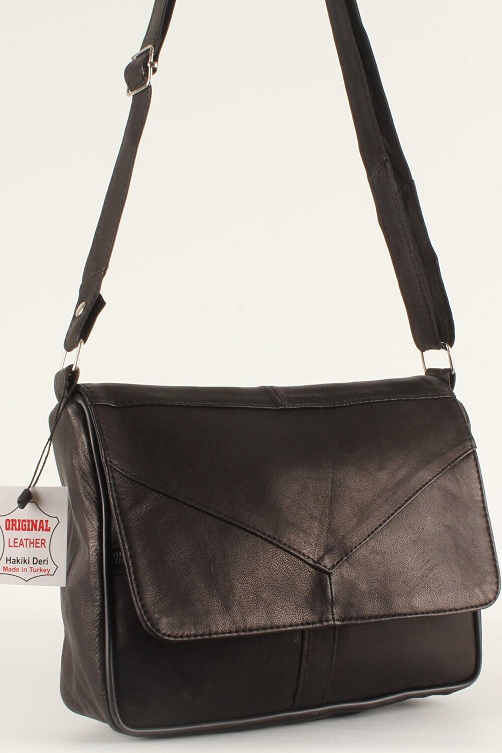 

Женская сумка через плечо из мягкой натуральной кожи (1406) Luwwe Bags, черный