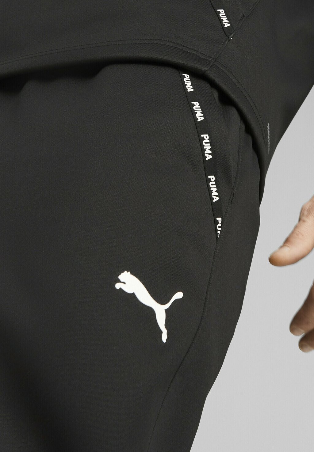 

Спортивные брюки Puma