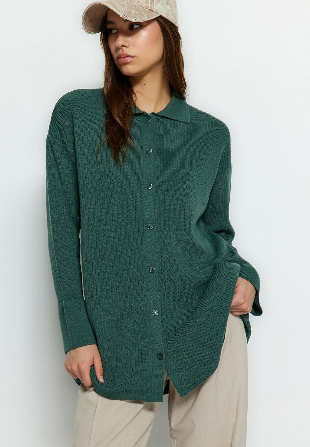 

Кардиган GEWOONTJES Trendyol Modest, цвет dark green