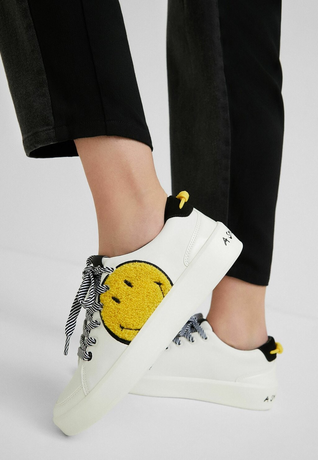 

Кеды Desigual