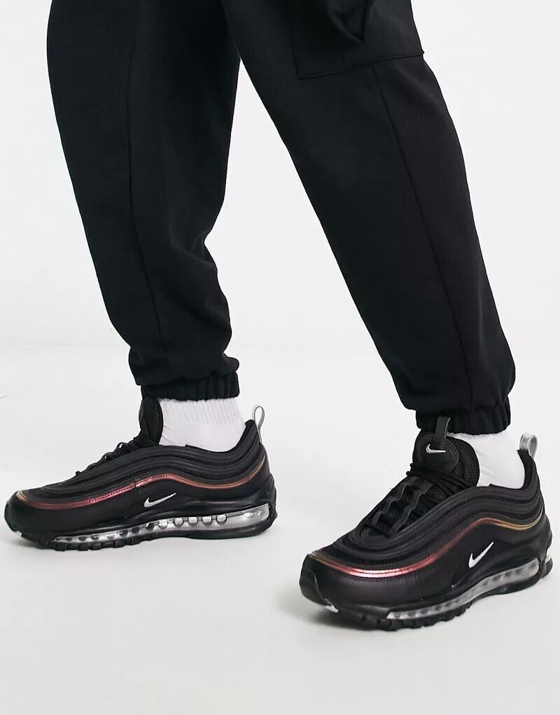 

Черные и красные кроссовки Nike Air Max 97