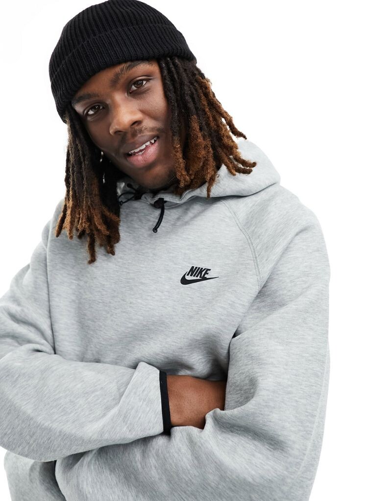 Серая худи Nike Tech