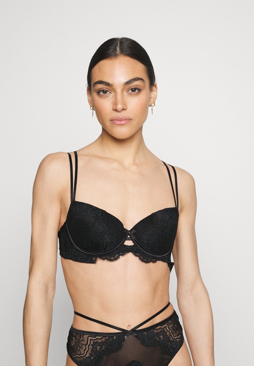 

Бюстгальтер на косточках Hunkemöller, черный