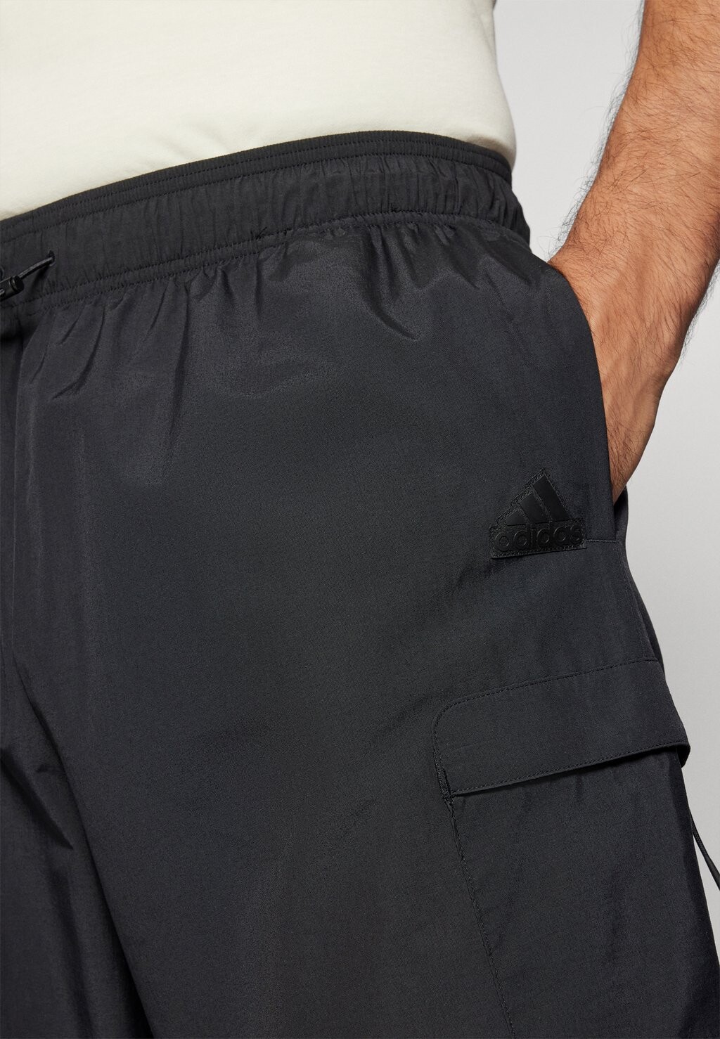 

Уличные брюки adidas Sportswear, черные