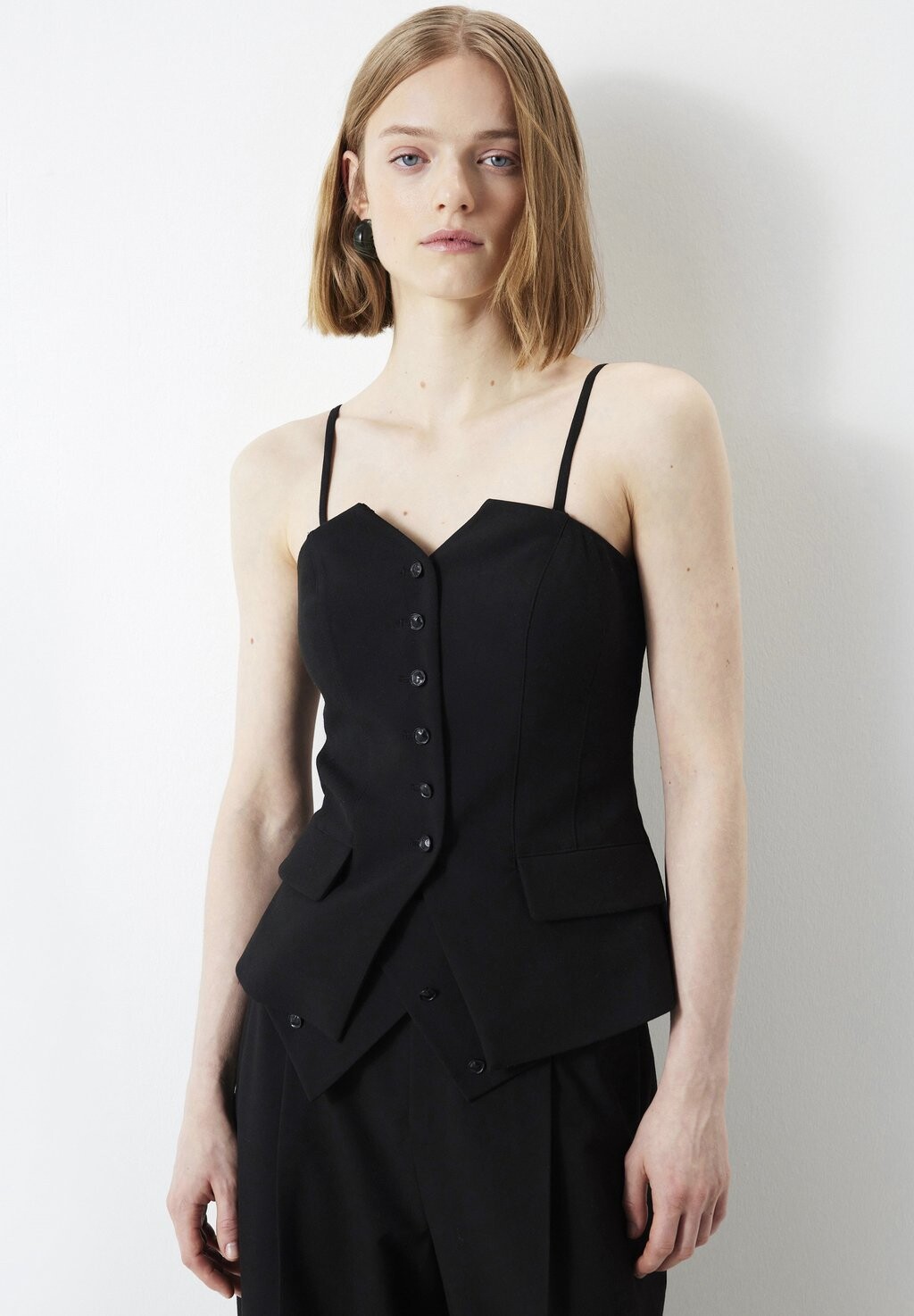 

Топ SLIM FIT WITH REMOVABLE STRAPS Ipekyol, черный