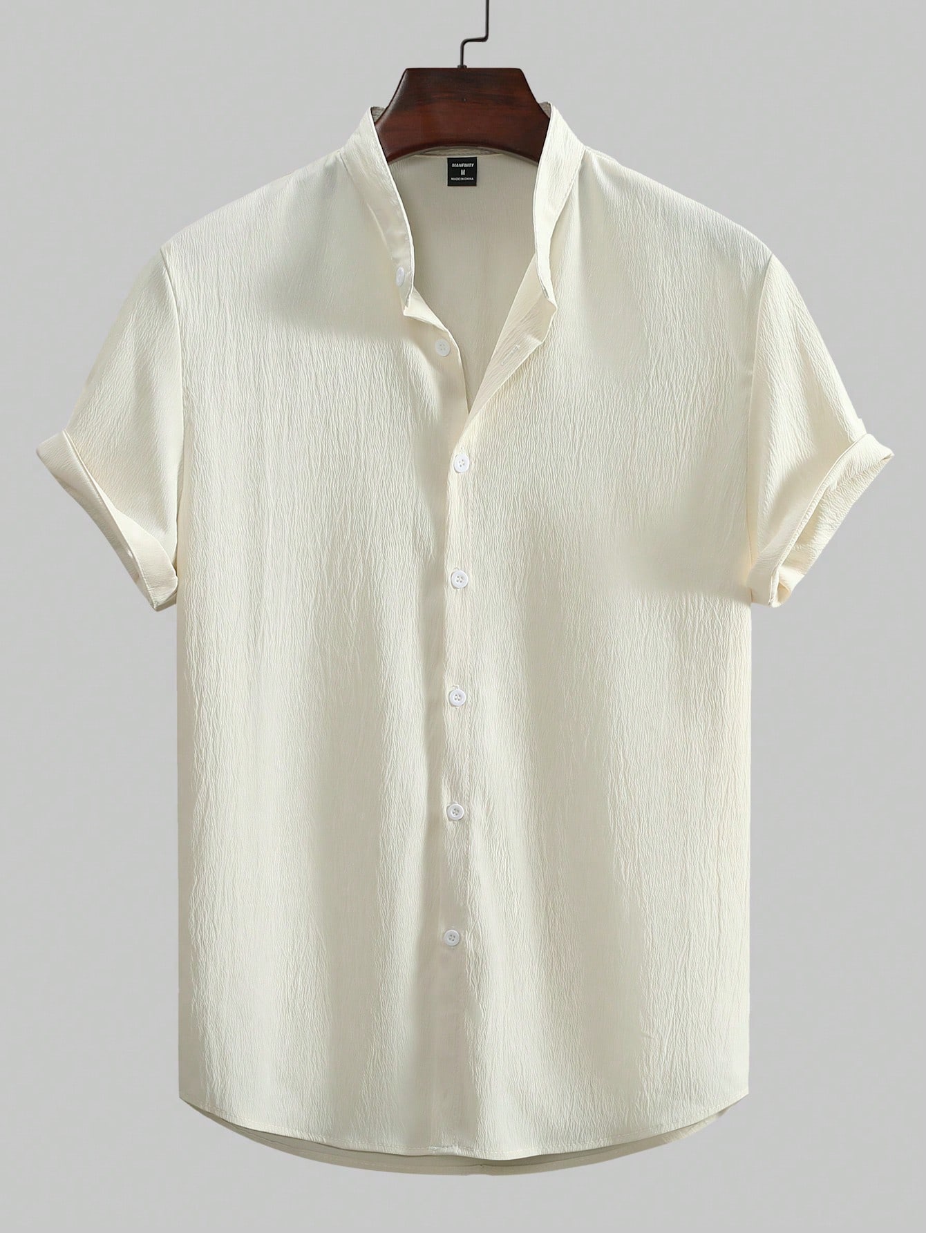цена Мужская текстурированная рубашка с коротким рукавом Manfinity Homme на пуговицах спереди, бежевый