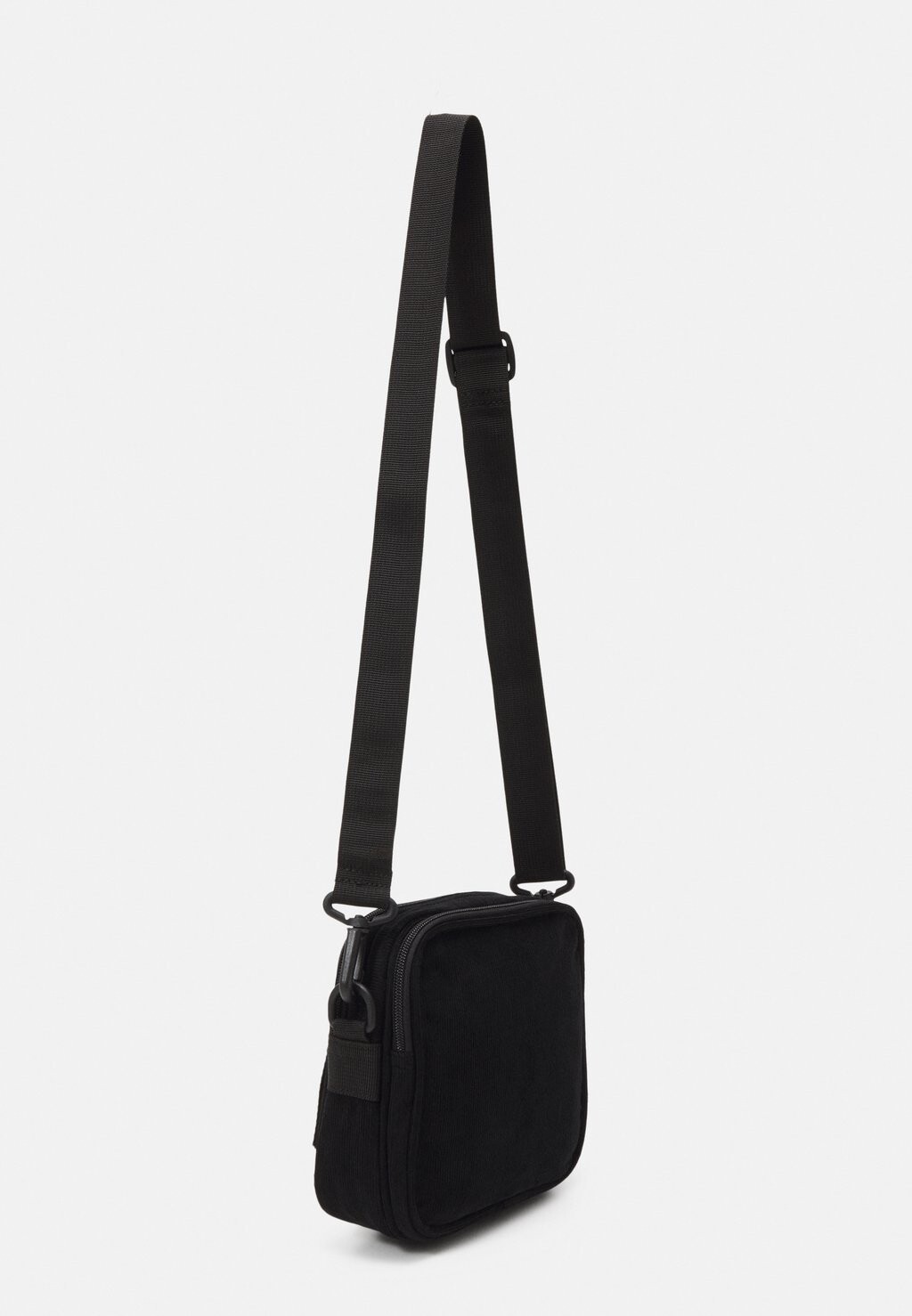 

Сумка Carhartt WIP СУМКА ESSENTIALS SMALL UNISEX, черный