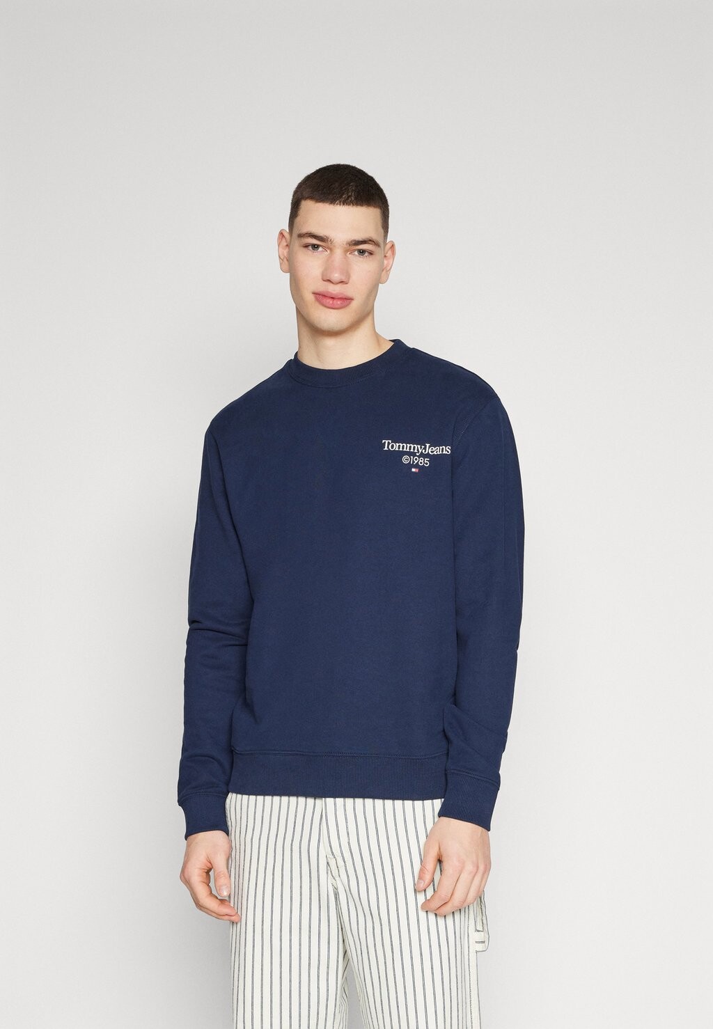 

Толстовка с капюшоном Tommy Jeans, темно-синий
