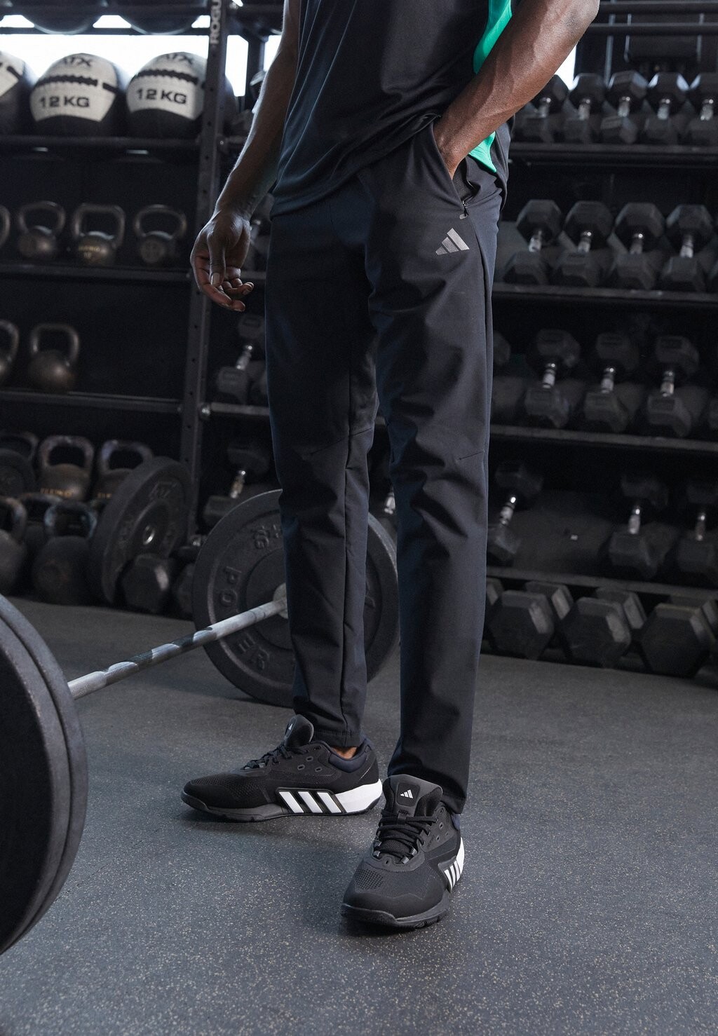 

Спортивные брюки Adidas
