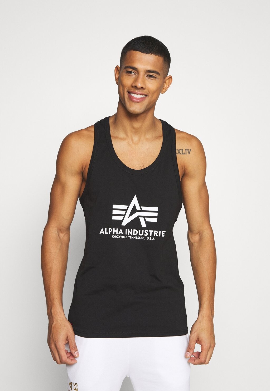 

Топ Basic Tank Alpha Industries, черный