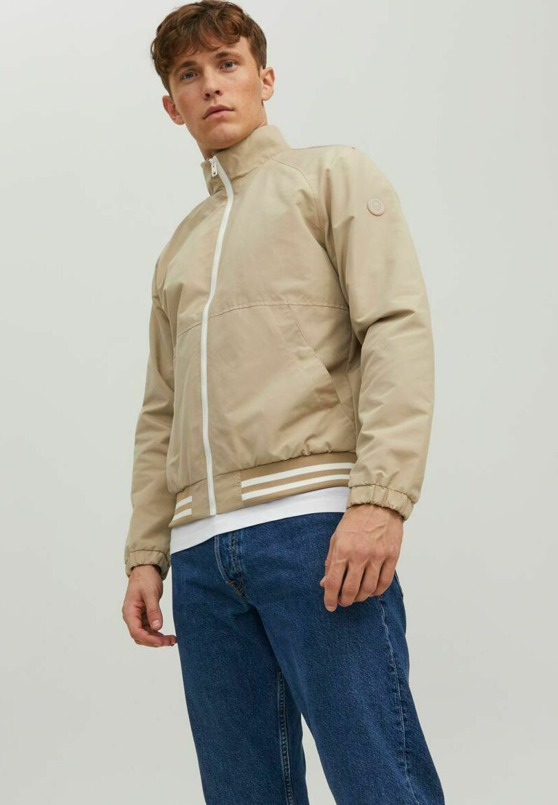 

Ветровка Jack & Jones БЛУЗОН, цвет crockery