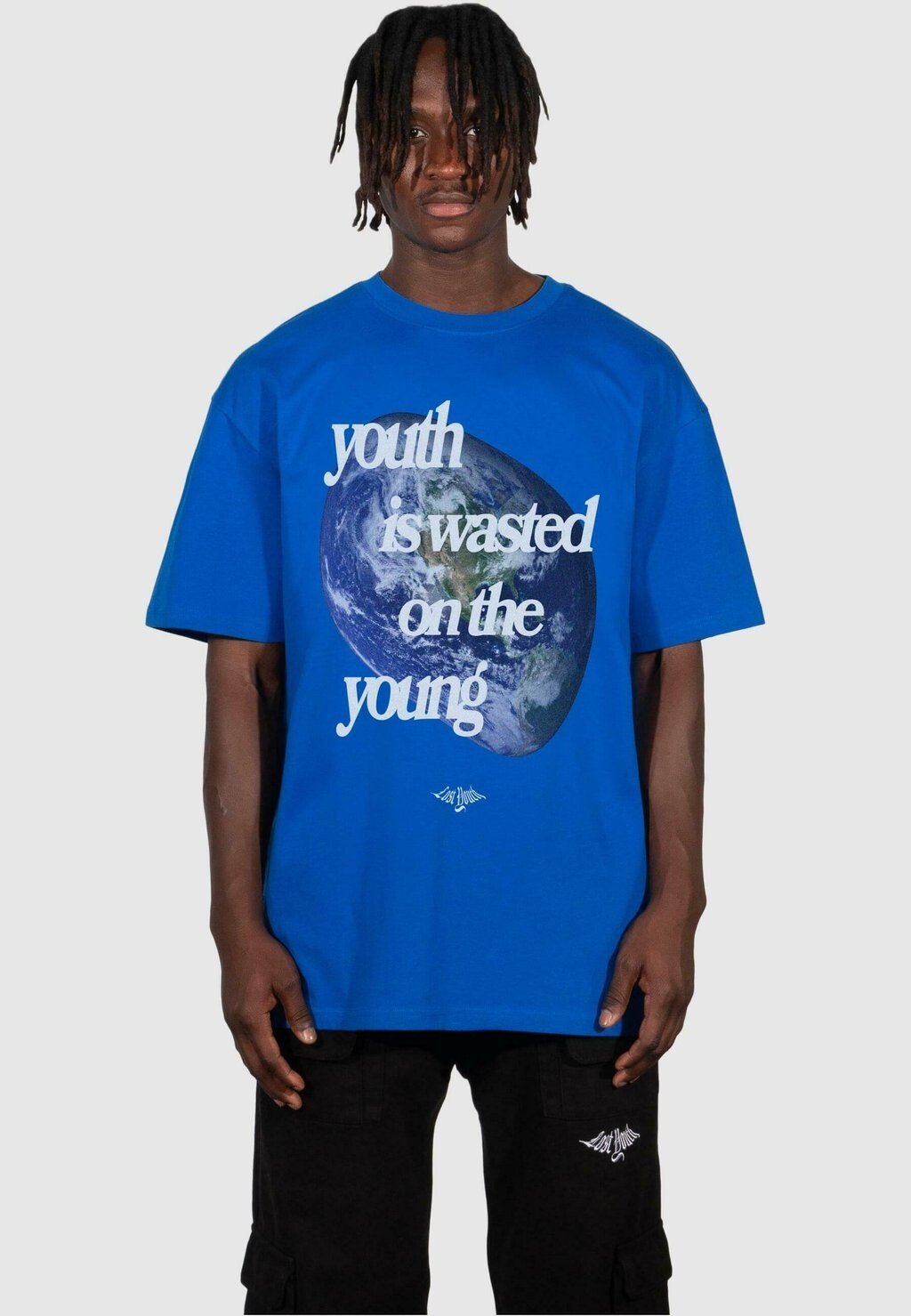 

Футболка с принтом World V.1 Lost Youth, цвет cobalt blue