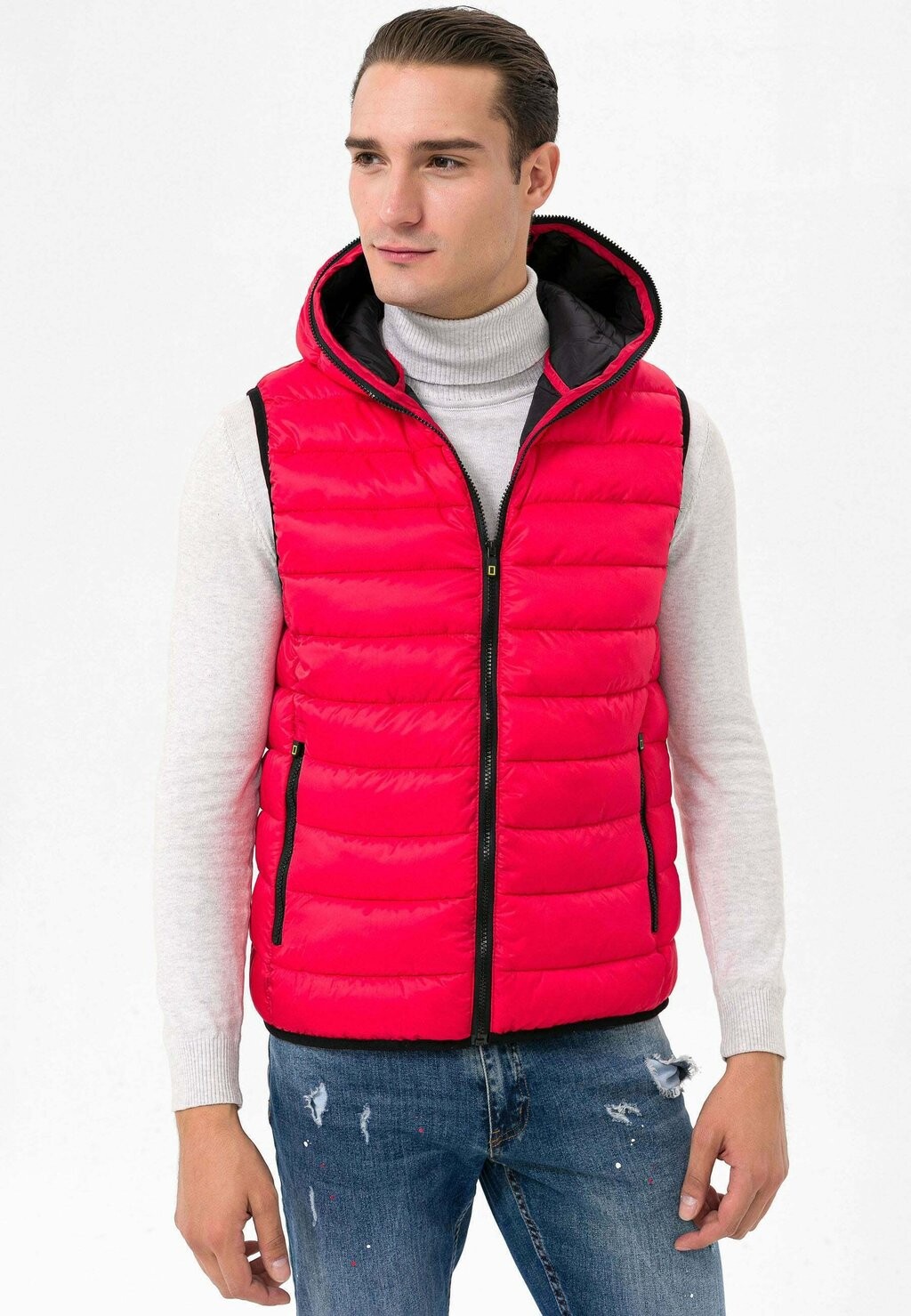 

Жилет REGULAR FIT Daniel Hills, цвет red