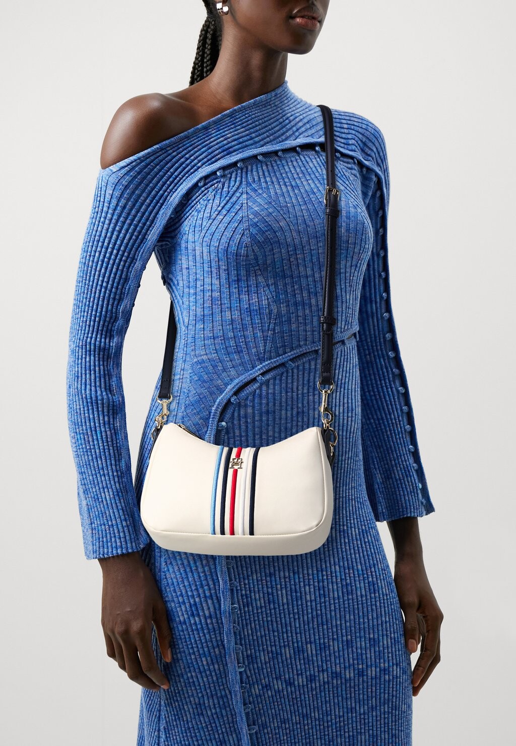 

Сумка POPPY SHOULDER CORP Tommy Hilfiger, цвет calico