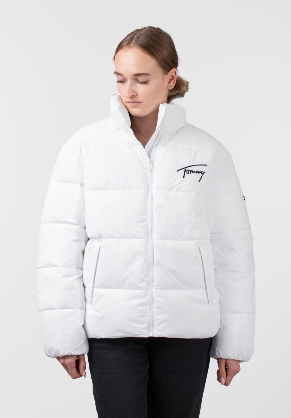 

Зимняя куртка Tommy Jeans, белый