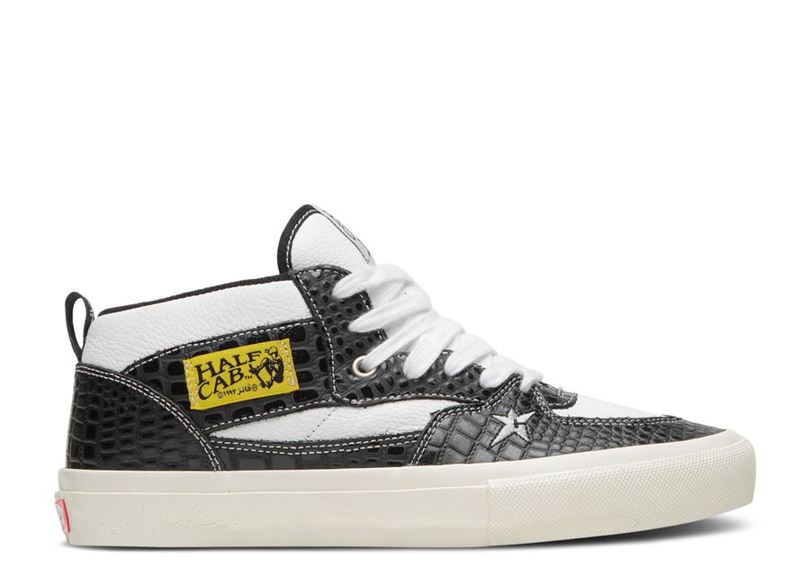 

Кроссовки Vans Carpet Company X Skate Half Cab, цвет Black Dragon Leather