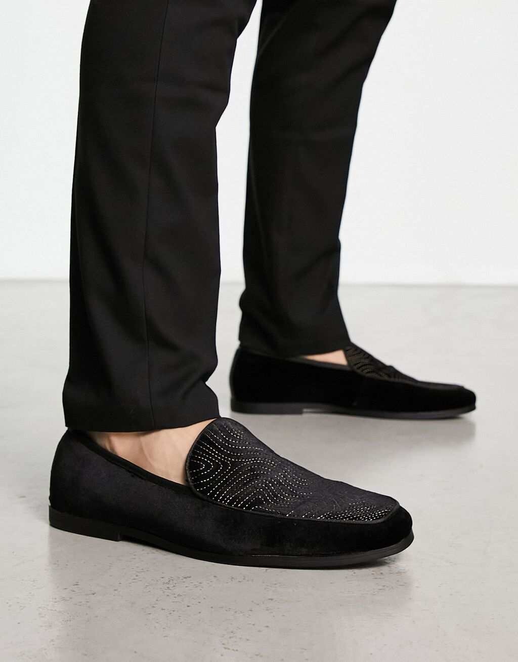 

Черные бархатные лоферы River Island, Черный