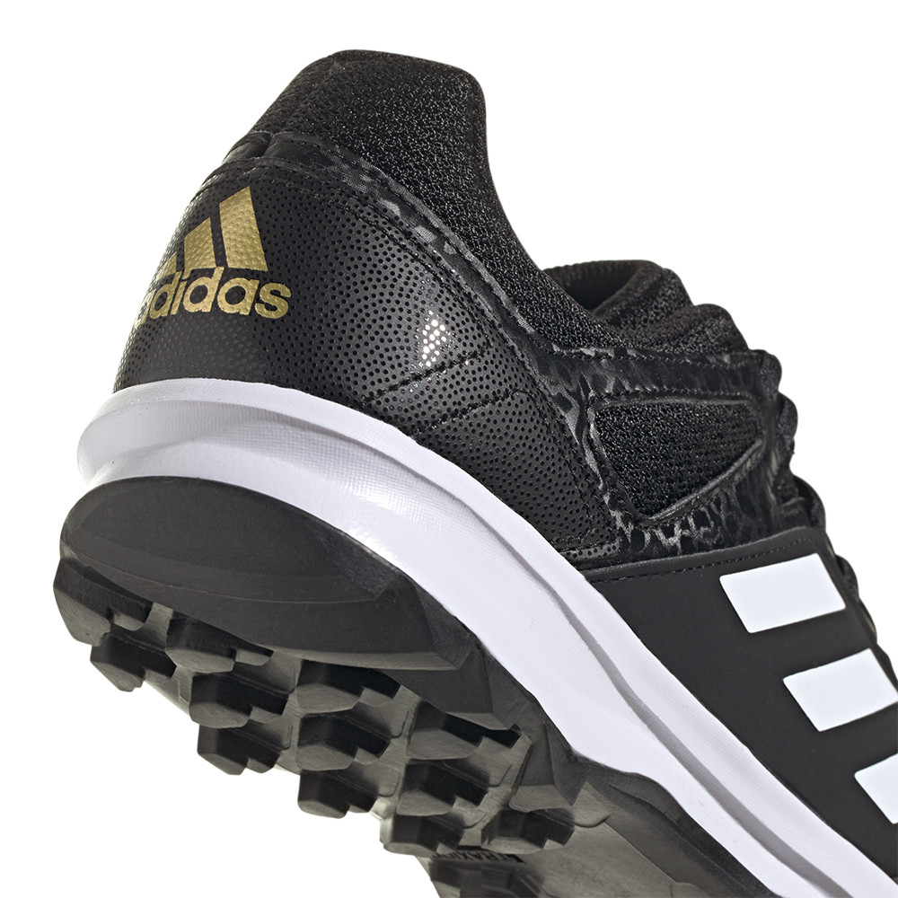 Adidas fabela 2025